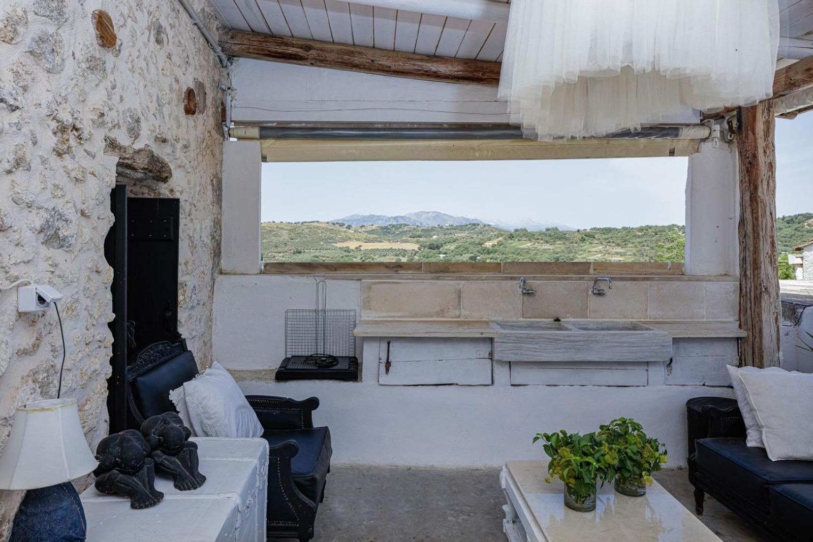 Antonia'S Stonebuilt Mansion With A Private Pool Villa Arménoi Екстериор снимка